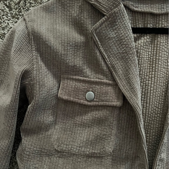 Vici Corduroy Cropped Light Jacket - Picture 7 of 7